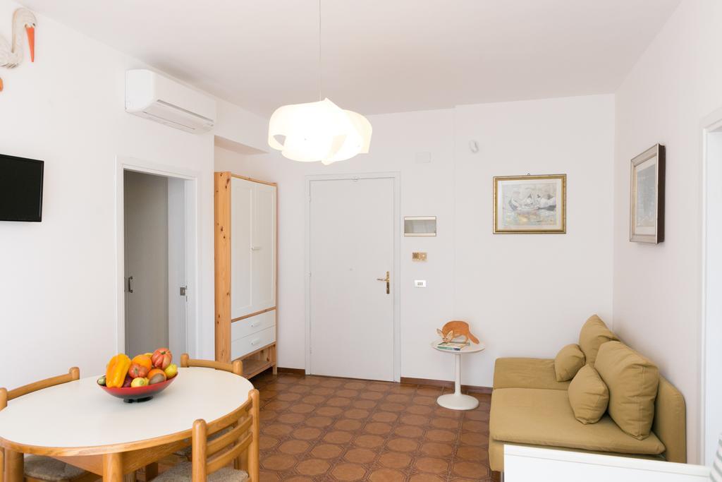 Talamone Apartment Værelse billede
